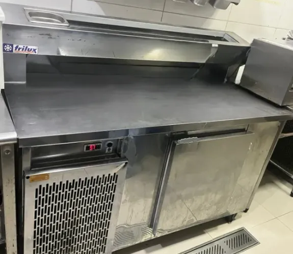 BALCÃO CONDIMENTADOR FRILUX 1,50M