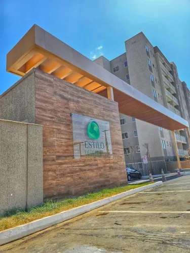 Aluguel R$ 2.300,00 Condomínio Estilo Golf - Novo Aleixo