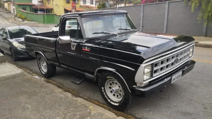 Ford F-1000 S. S. Diesel / S.s. Diesel Turbo 1987