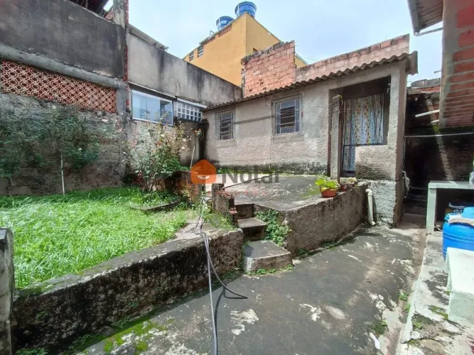 Imóvel / Lote á venda com 4 moradias para investimento no bairro São Gabriel em Belo Horiz