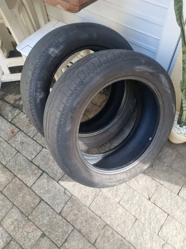 Pneus Bridgestone 215/55 R17