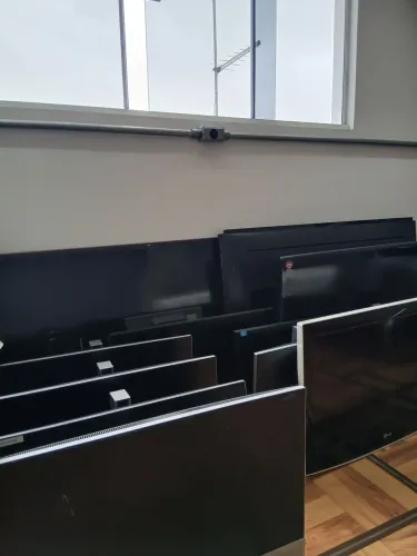Lote Tvs e Monitores