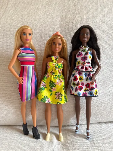 Lote de Barbie fashionistas