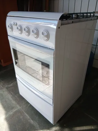 Fogão Dako automático em excelente estado. 