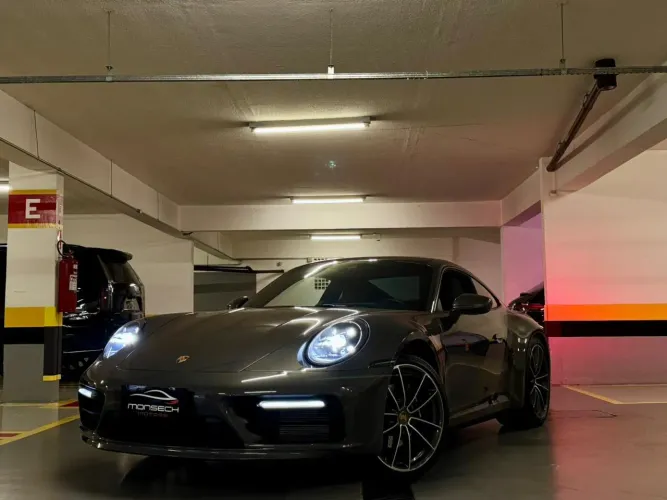 Porsche 911 Carrera Coupe 2024