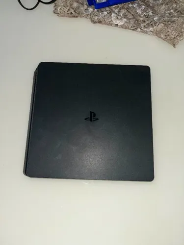 Playstation 4 slim 1 Tb
