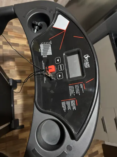 Esteira Elétrica Dream Fitness Concept 1.8 com Inclinação Manual para Residencial