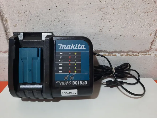 Carregador Makita 18v DC18SD