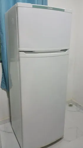 Geladeira cônsul bem conservada 420 litros 
