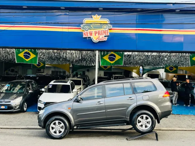 Mitsubishi Pajero Dakar 3.2 4X4 T.i. Dies. 5P Aut. 2012