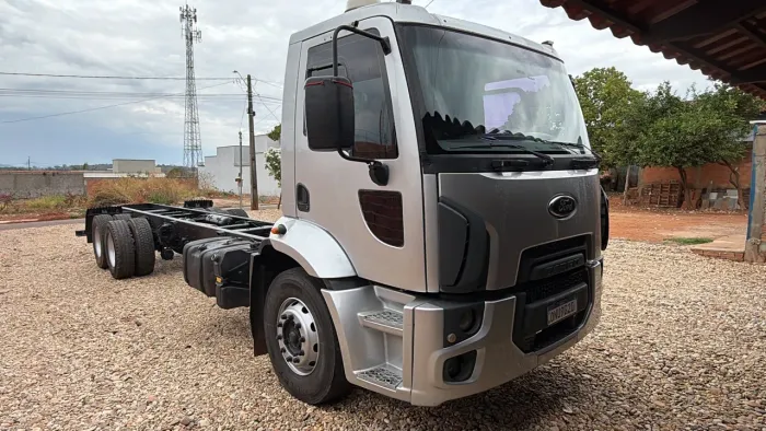 Ford cargo 24/23