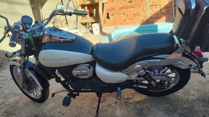 Vendo moto estradeira