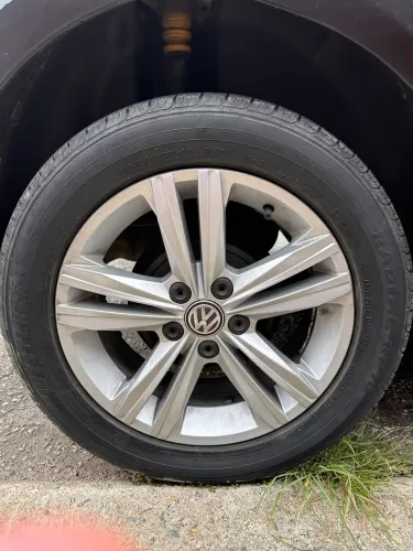Rodas de liga Polo Volkswagen aro 15 e 5 parafusos