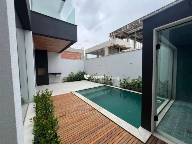 Casa Alto Padrão , 3 quartos, banheira, piscina , sauna .