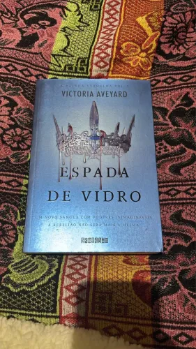 Livro Espada de Vidro - Impecável 