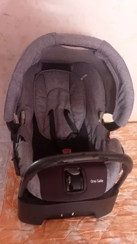 Vende bebe conforto 130 reais 