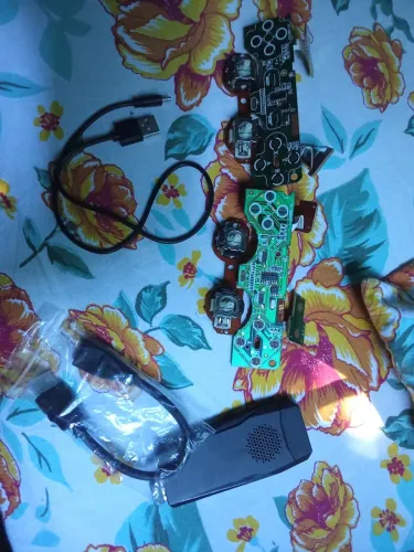 Componentes Dos Controles do Game Stick + Game Stick + Cabo HDMI, USB