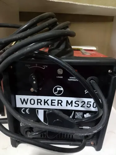 Vendo máquina de solda Worker sm250.