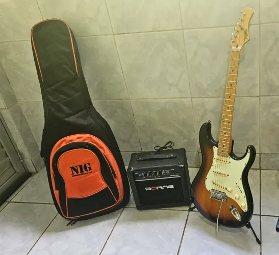Guitarra Tagima T635 CLASSIC SERIES + Amplificador + Bag reforçada(case) + Tripé + Cabos