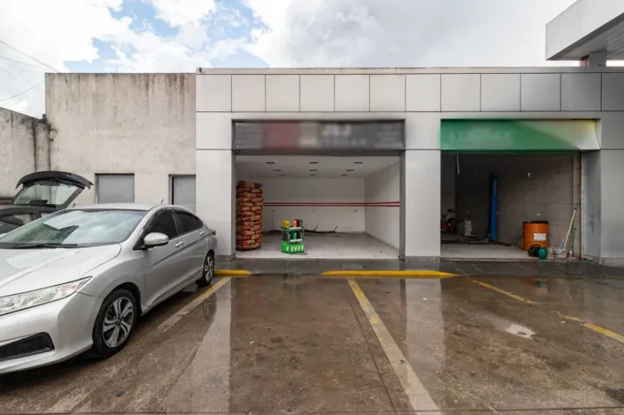 Loja em posto na Avenida Doutor Assis Ribeiro, 10555 - Loja 02 40 m²