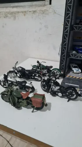 Lote de motos miniatura HARLEY DAVIDSON - MAISTO