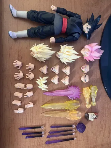 Sh figuarts Goku black + kit ssj DL customs