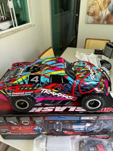Traxxas Slash Nitro 4x2 Lacrado