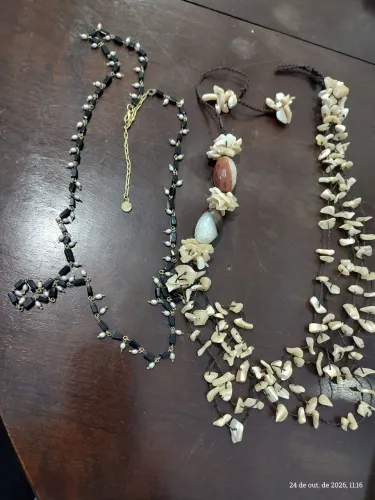 Colar de pedra nacional kit com 2 pecas