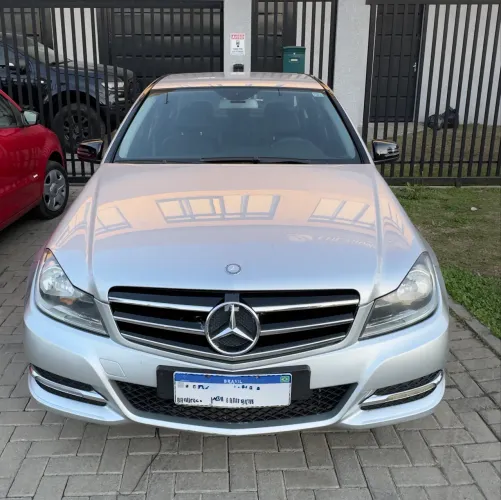 Mercedes-Benz C-180 CGI Classic 1.8 16V 156cv Aut. 2012