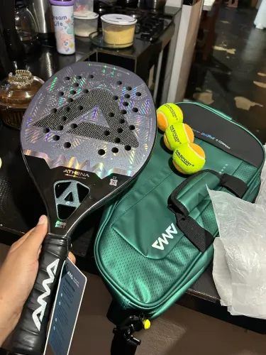 Raquete Beach Tennis AMA Sport Athena Boreal. Carbono 3K com capa e 3 bolas. Novíssima!