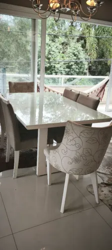 DOAÇÃO! Mesa de jantar