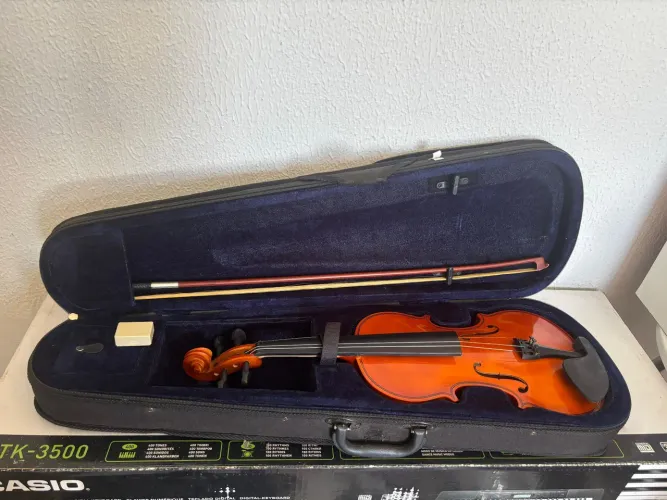 Violino Tander 4/4 Modelo TV44CR - Completo (Sem Cavalete) + Estojo