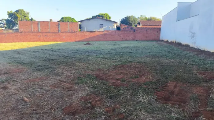 Terreno à venda no Condomínio Estância Hípica em Nova Odessa/SP.