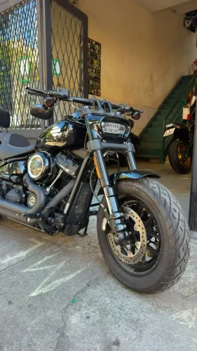 HARLEY DAVIDSON FAT  BOB 2019