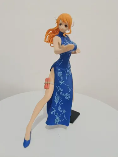 Nami Glitter & Glamour