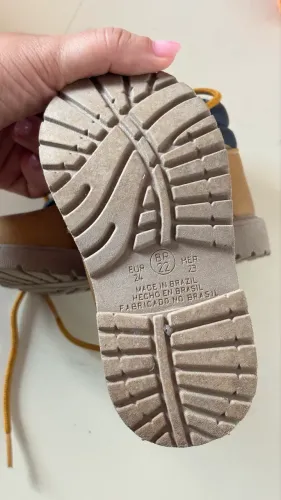 Bota coturno infantil 