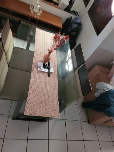 Mesa de jantar belíssima e um centro de canto top.
