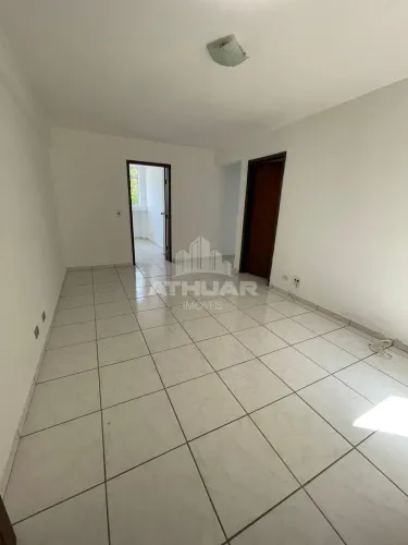 APARTAMENTO Á VENDA NO EDIFÍCIO PARANÁ