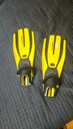 Nadadeira de Mergulho Mares Avanti X-3 (Ajustável) Small (P) (veste botas do tam 36 ao 39)