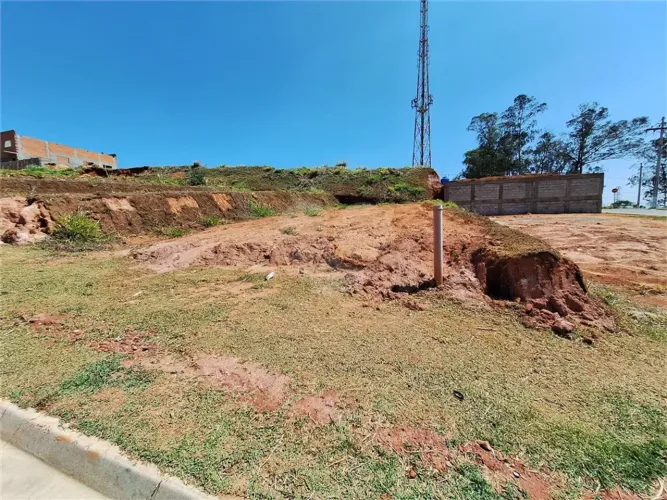 Terreno / Lote Comercial a Venda no Comercial Independência em Vinhedo/SP
