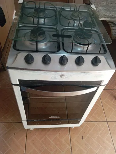Vendo fogão usadoo funcionando 