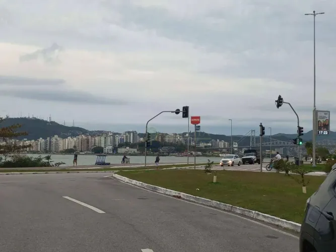 Locação | Loja Comercial de 90 m² - Estreito, em Florianópolis.