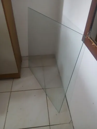 Vendo tampo de mesa pra 4cadeiras 