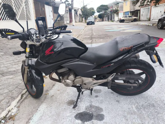 CB 300R 2011