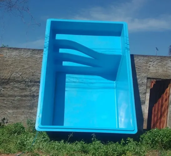PISCINA DE FIBRA NUNCA USADA (Blue Piscinas)