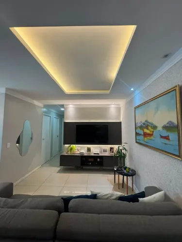 Vendo Apartamento Mobiliado ao lado do Shopping da Ilha, 03 Quartos, 02 Vagas de Garagem.
