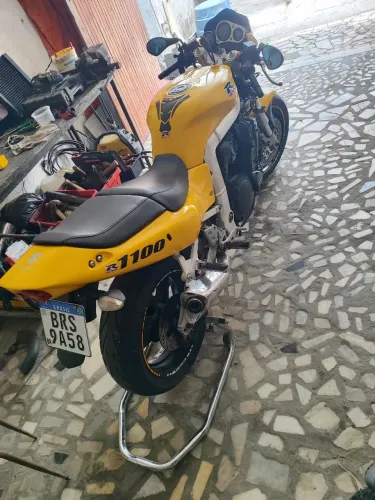 Vendo Suzuki gsxr 1100 96