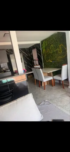 Casa com piscina no bairro Sarandi 