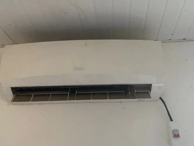Vende-se central de 22 mil BTUs com transformador em ótimo estado 