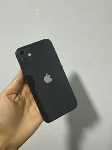 iPhone 11 - 128g ( sem sinal de celular)